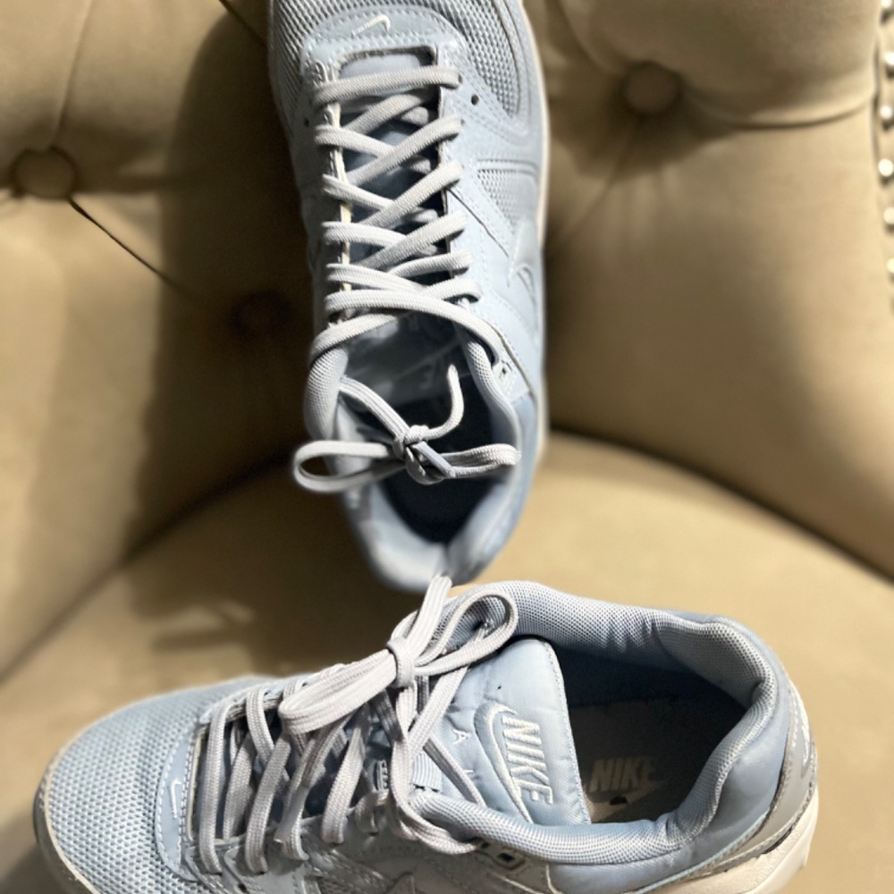 Nike Air Max Command - image 2